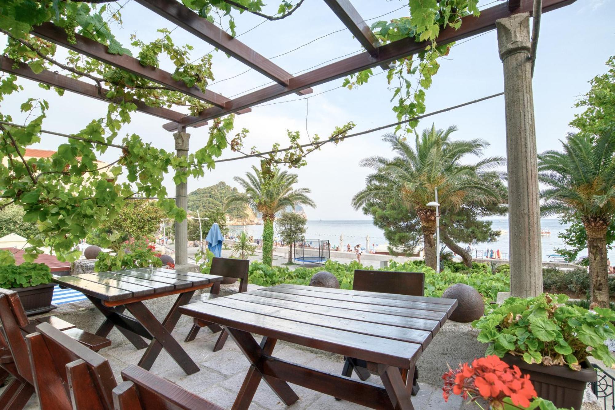 Sm Beach Residence Petrovac Номер фото